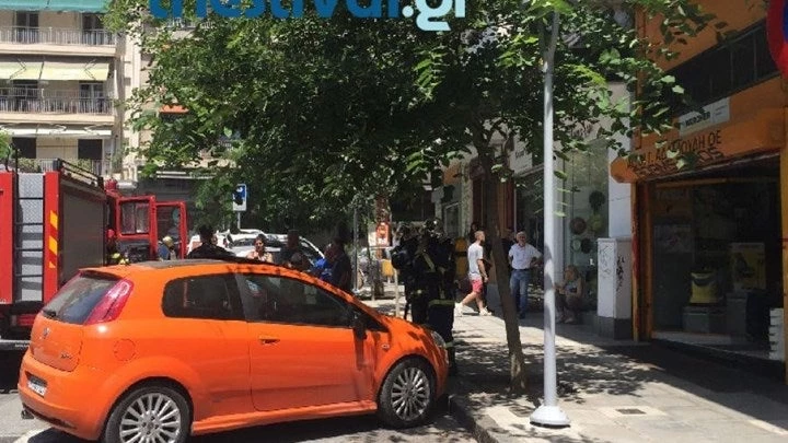 Το βραχυκύκλωμα προκάλεσε εκρήξεις σε υποσταθμό της ΔΕΗ στη Θεσσαλονίκη (βίντεο)